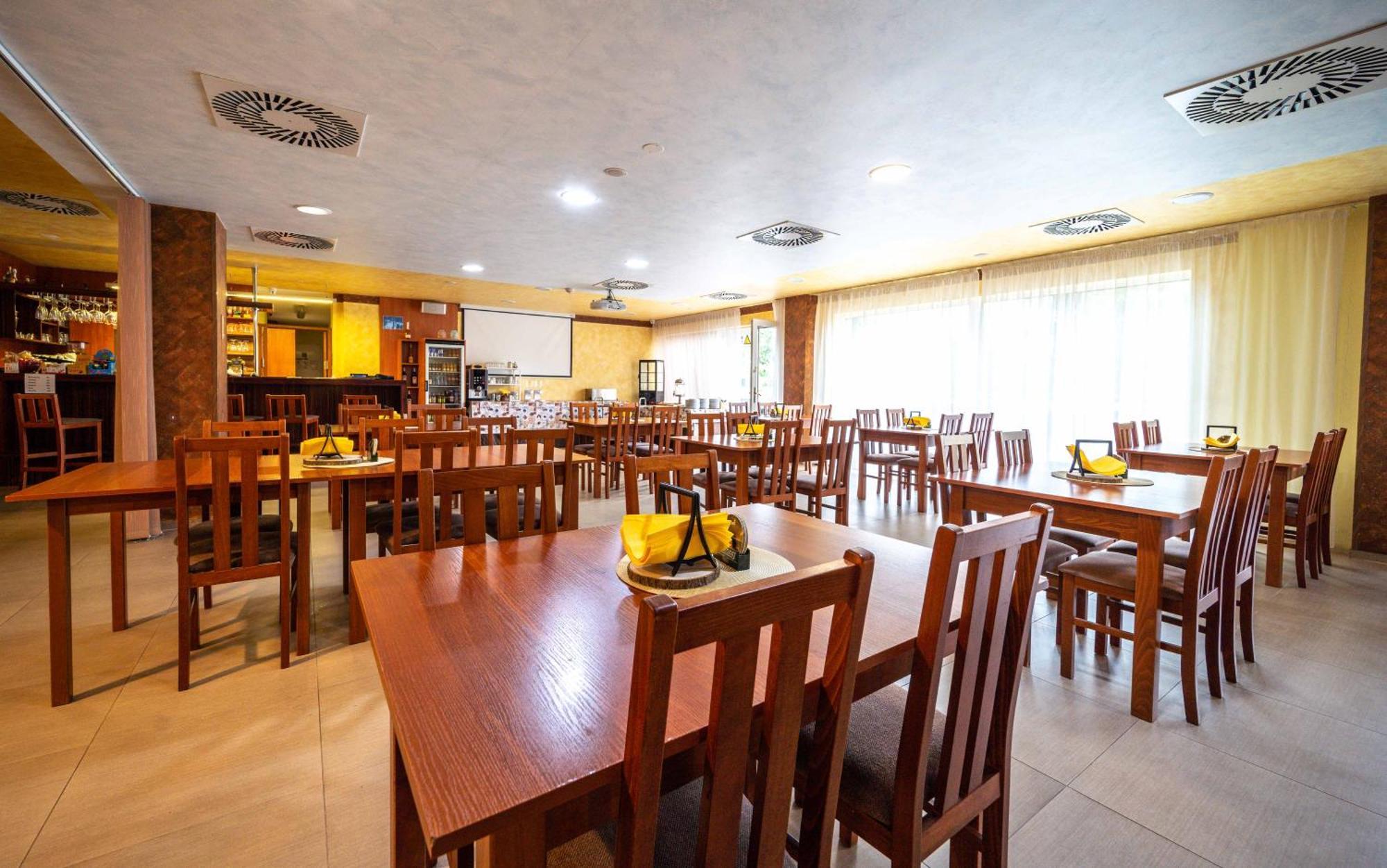 Hotel Arena Brumov Zewnętrze zdjęcie
