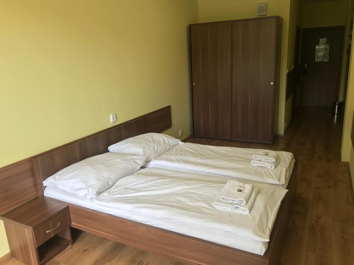 Hotel Arena Brumov Zewnętrze zdjęcie